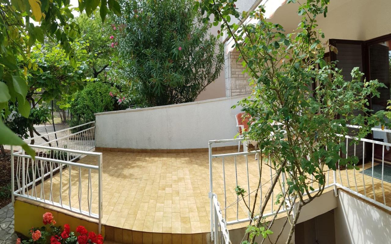 Apartments Ana Медулин Екстер'єр фото