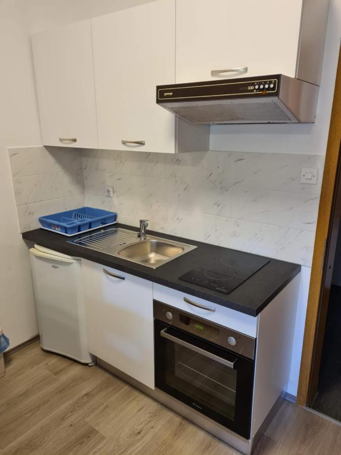 Apartments Ana Медулин Екстер'єр фото
